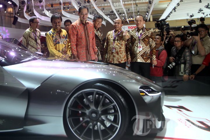 Pembukaan IIMS 2014