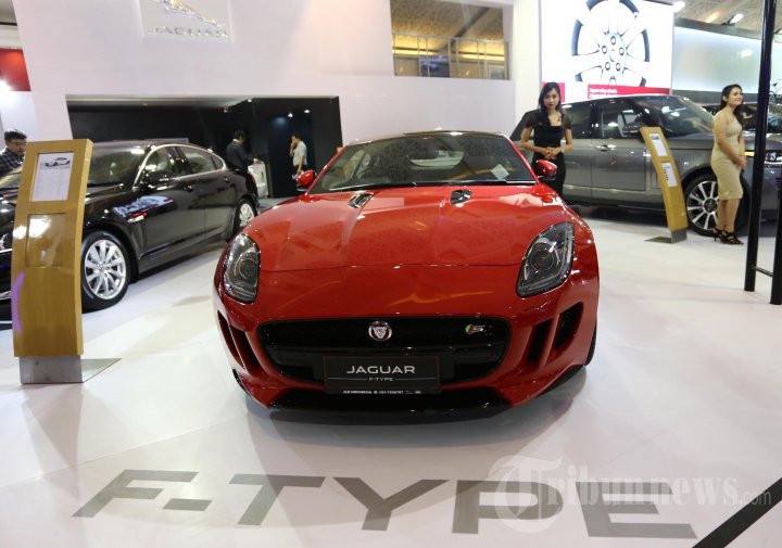 Jaguar F-Type di IIMS 2014