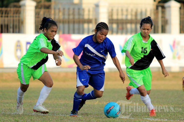 Papua 2 vs Babel Semifinal Pertiwi Cup 2014
