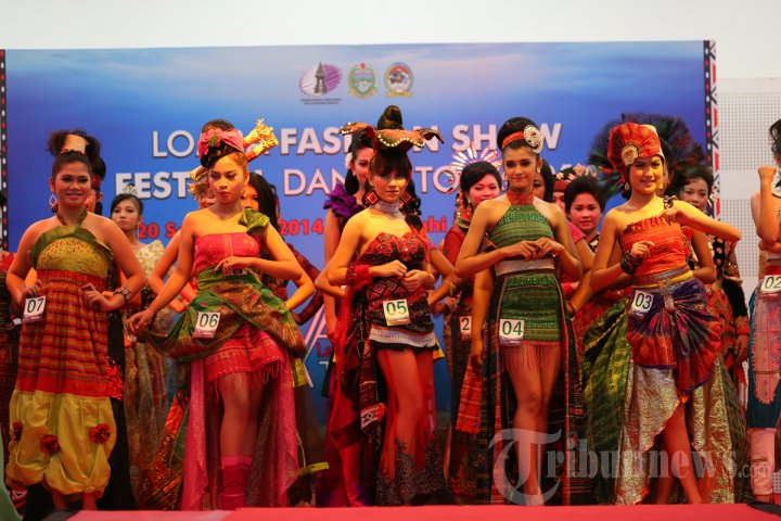 Fashion Show ULos