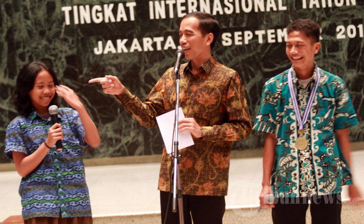 Jokowi Bersama Siswa Berprestasi