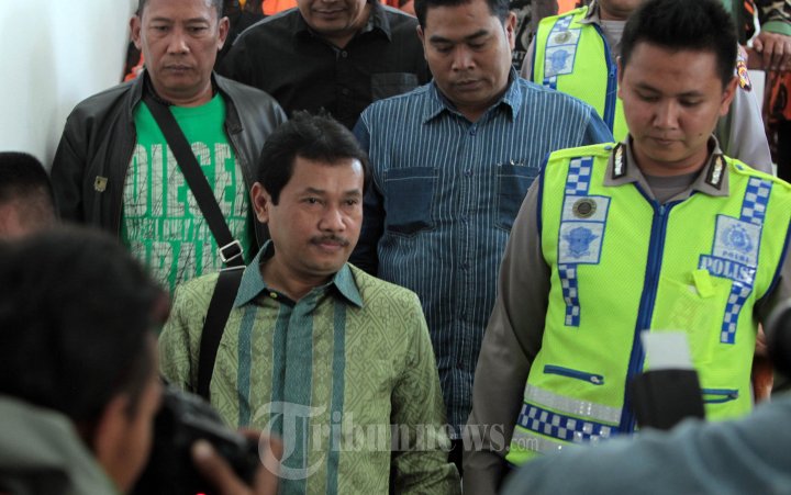 Rachmat Yasin Jalani Sidang Perdana di Tipikor