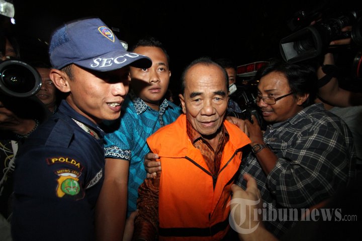 Gubernur Riau Annas Maamun Ditahan KPK