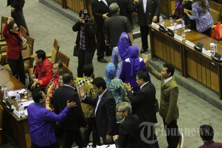 Fraksi Partai Demokrat Walk Out