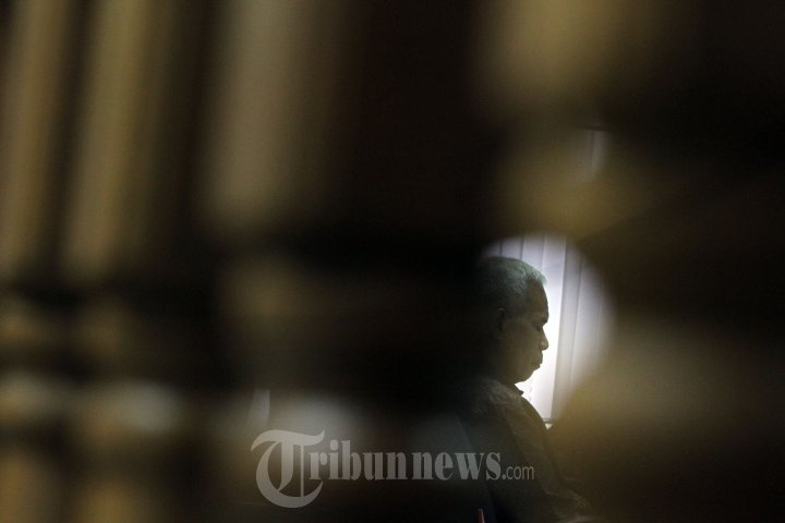 Bupati Biak Dituntut 6 Tahun Penjara