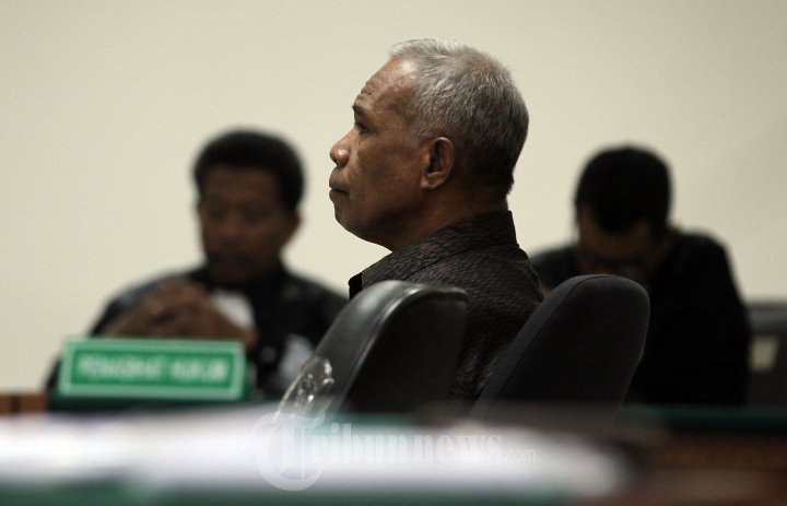 Bupati Biak Dituntut 6 Tahun Penjara