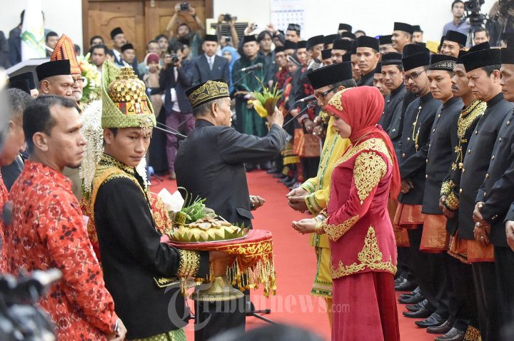 Pelantikan Anggota DPRA