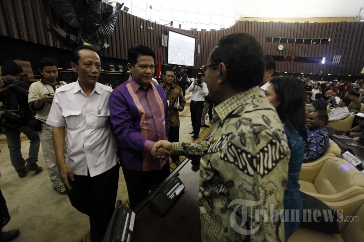 Ketua KPU Salami Anggota DPR RI 2014-2019