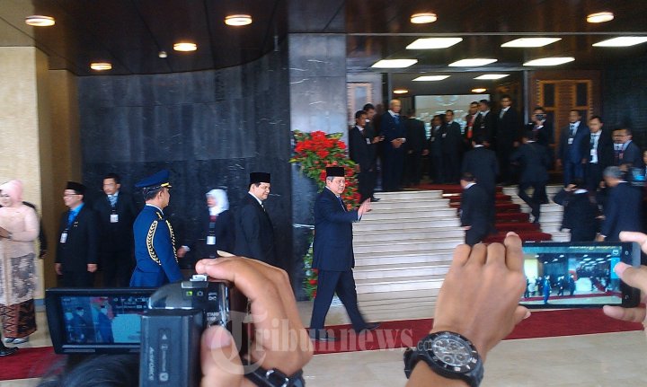 SBY Hadiri Sumpah Wakil Rakyat di DPR RI