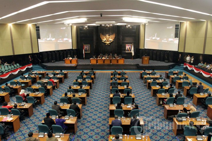 Pengunduran Diri Jokowi Sebagai Gubernur