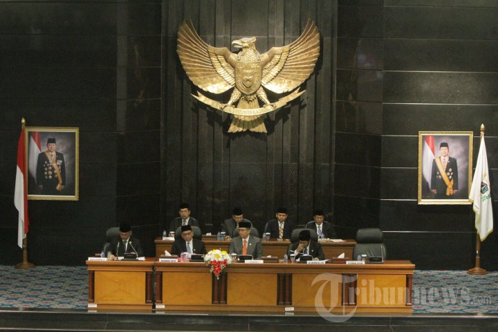 Pengunduran Diri Jokowi Sebagai Gubernur