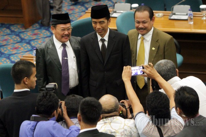 Pengunduran Diri Jokowi Sebagai Gubernur