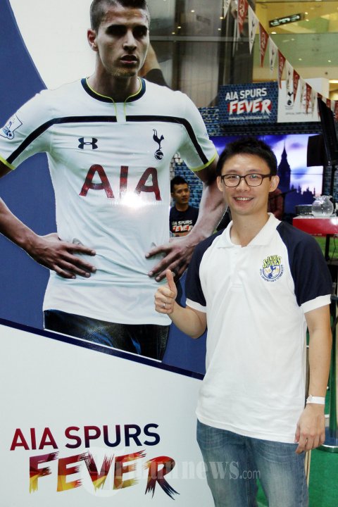 AIA Hadirkan Jersey Raksasa Tottenham Hotspur