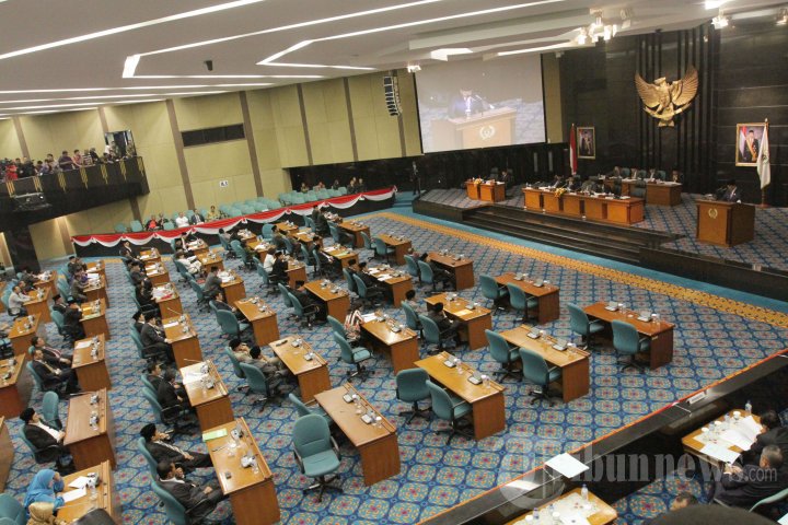 DPRD DKI Jakarta Setujui Pengunduran Diri Jokowi
