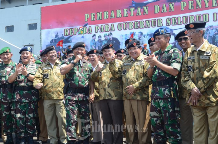 Panglima TNI Lakukan Upacara Pembaretan 29 Gubernur