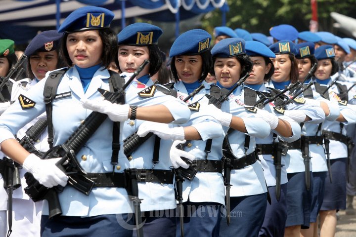Aksi Parade Pasukan Wara