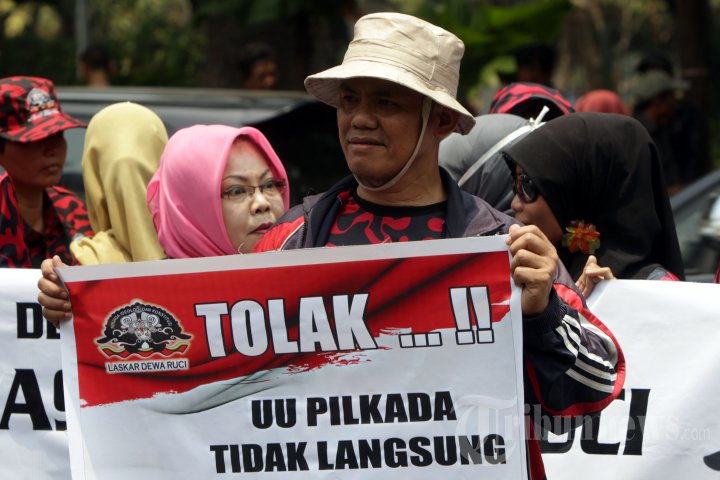 Unjuk Rasa Laskar Dewaruci Ajukan Gugatan UU Pilkada