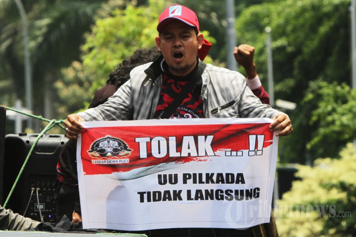 Unjuk Rasa Laskar Dewaruci Ajukan Gugatan UU Pilkada