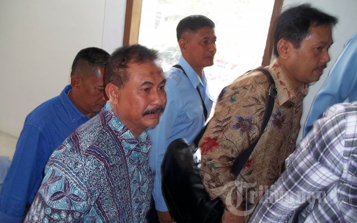 Rachmat Yasin Jalani Sidang Lanjutan
