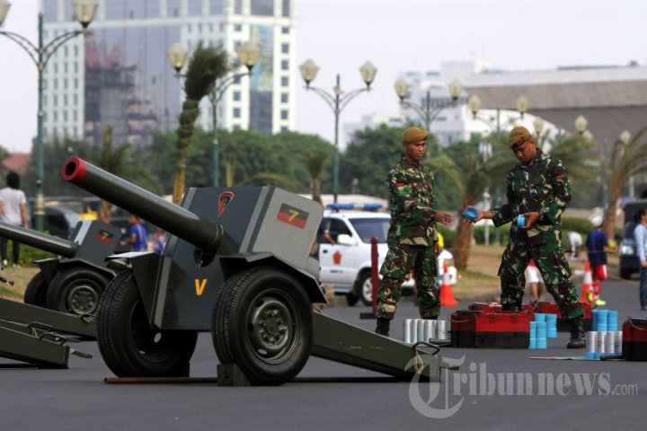Geladi Bersih Penembakan Kehormatan