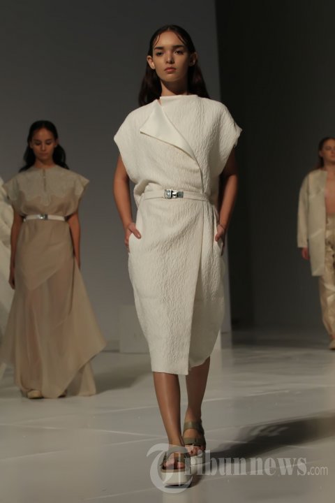 Fashion Show Karya Sapto Djojokartiko