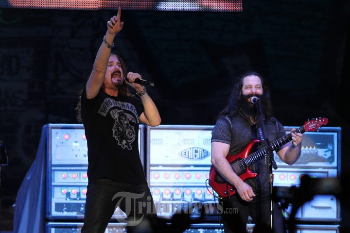 Konser Grup Band Dream Theater
