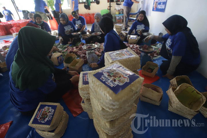3.000 Besek Daging Kurban untuk Warga di Jakarta Timur