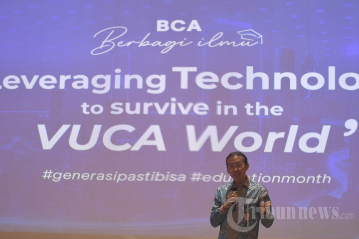 500 Mahasiswa UNAIR Ikuti BCA Berbagi Ilmu