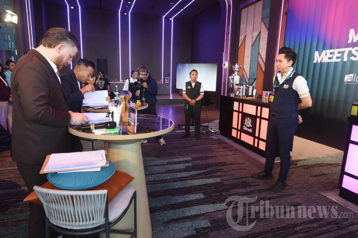 Aksi Bartender di Dilmah Mixology Playoff 2026
