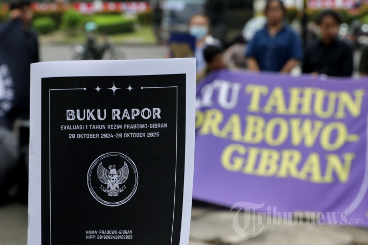 Aksi Kritisi Satu Tahun Pemerintahan Prabowo-Gibran