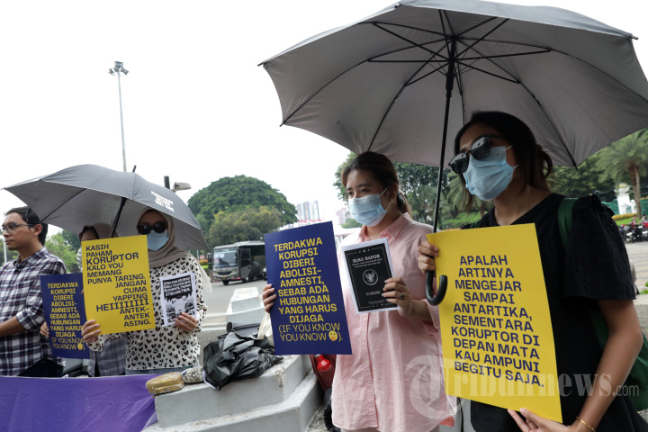 Aksi Kritisi Satu Tahun Pemerintahan Prabowo-Gibran