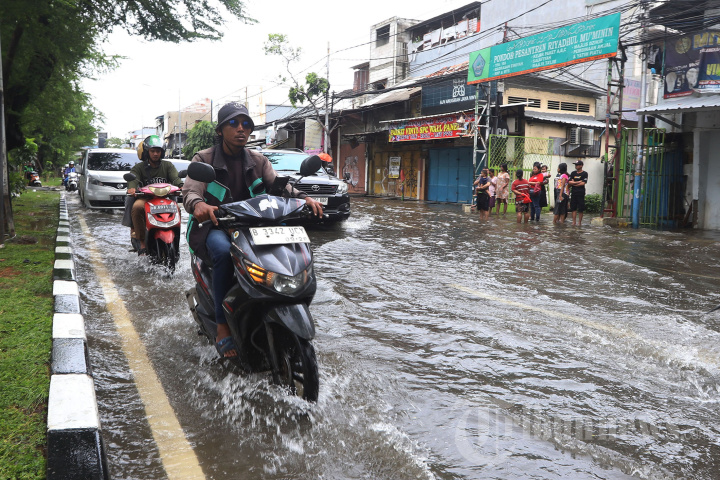 Banjir Genangi Kawasan Pangeran Tubagus Angke