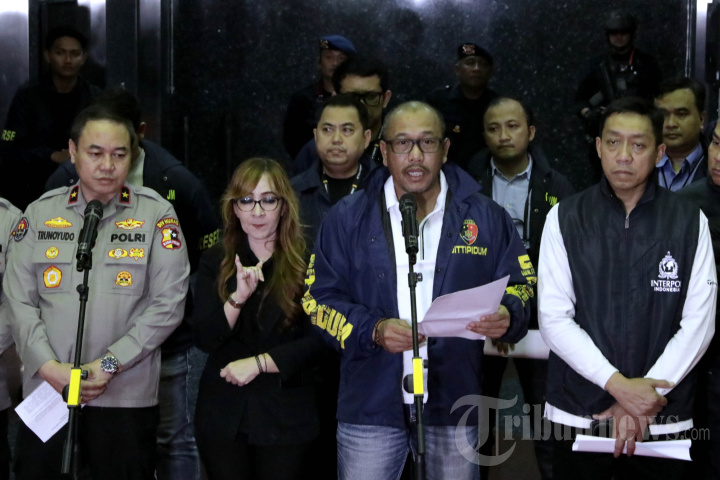 Bareskrim-Polri-Gerebek-Judi-Online-di-Hayam-Wuruk_20260509_165403.jpg