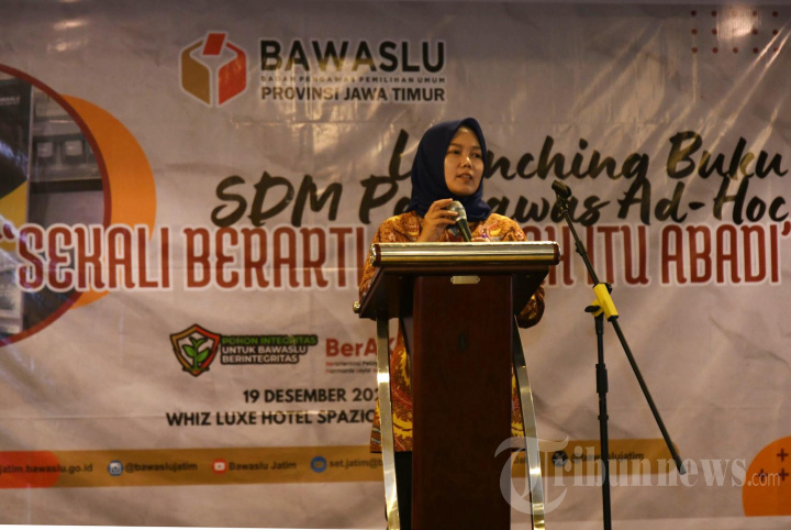 Bawaslu Jawa Timur Luncurkan Buku Bahas Pengawas AdHoc