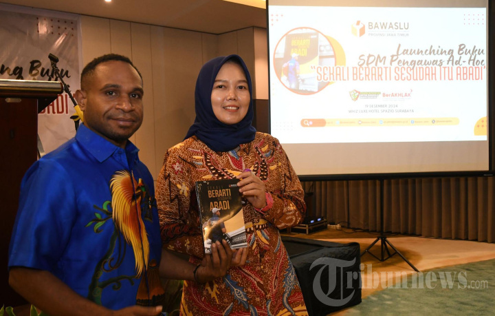 Bawaslu Jawa Timur Luncurkan Buku Bahas Pengawas AdHoc