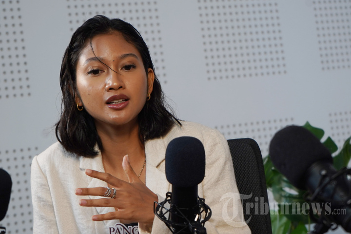 Claresta Taufan Ngobrolin Film Pangku