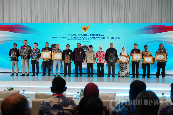 DAIKIN-Raih-Paritrana-Award-Komitmen-Perlindungan-Tenaga-Kerja_20260511_222830.jpg