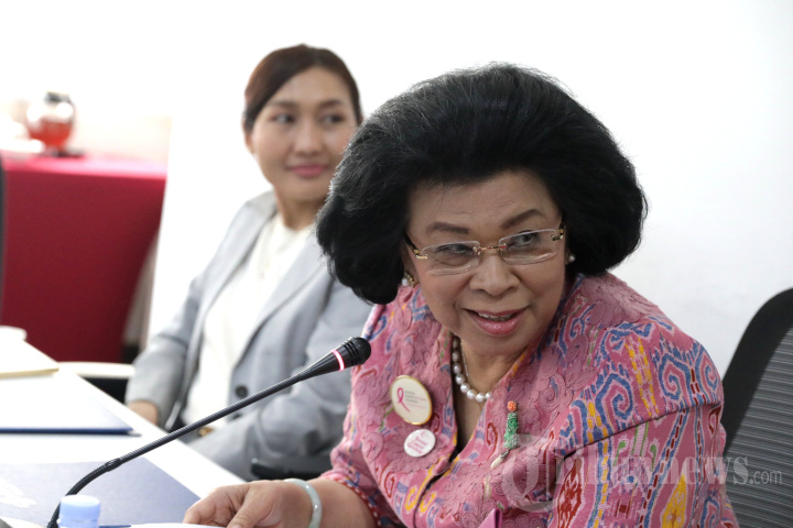 Gerakan Nasional Deteksi Dini Kanker Payudara