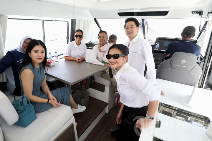 Grand Launching Salaya Yacht