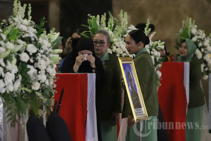 Isak Tangis Warnai Persemayaman Tiga Jenazah Pasukan UNIFIL