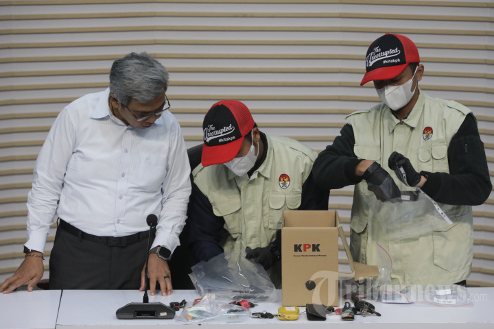 Konferensi Pers OTT di Kementerian Imipas