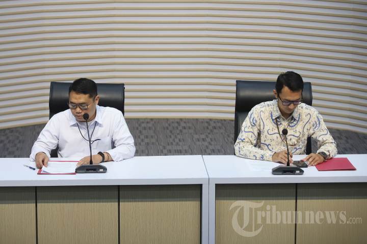 Konferensi Pers Penahanan Yaqut Cholil Qoumas