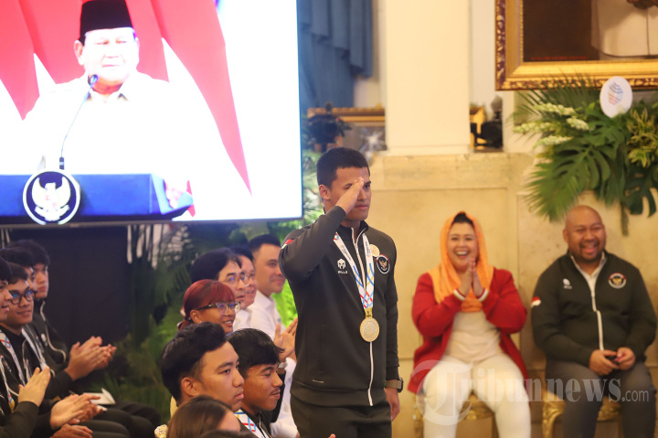 Lifter Rizki Juniansyah Naik Pangkat Jadi Kapten