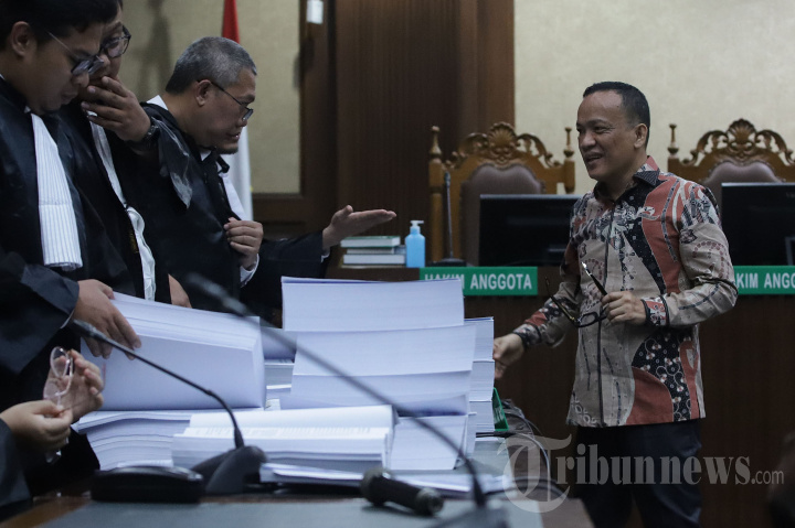 Mantan Wamenaker Noel Dituntut 5 Tahun Penjara