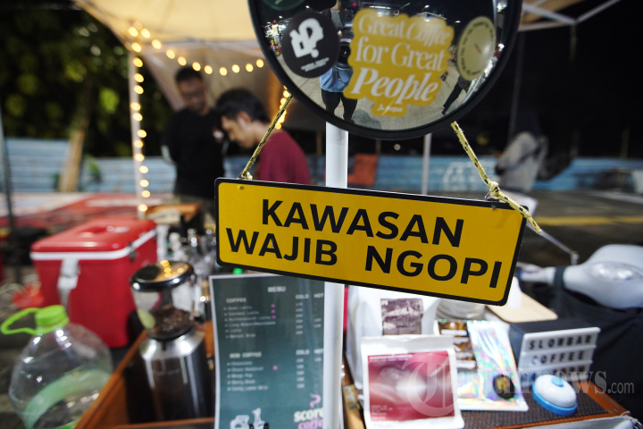 Meracik Harapan di Balik Secangkir Kopi