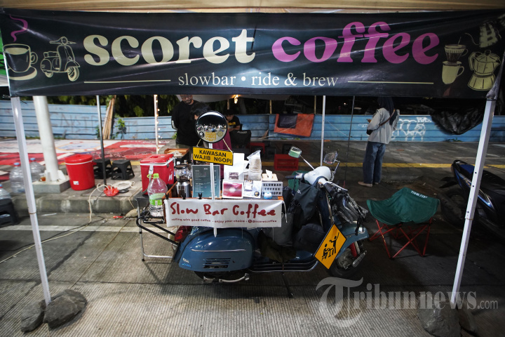 Meracik Harapan di Balik Secangkir Kopi