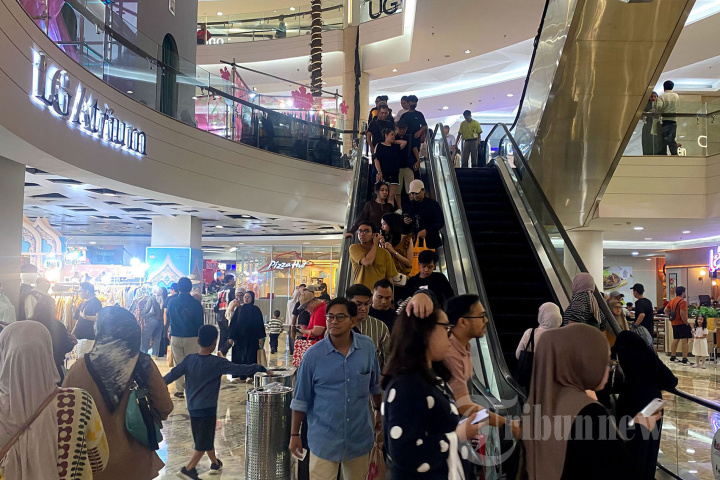 Midnight Sale di Mall Kota Kasablanka