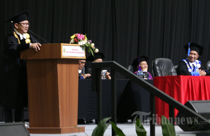 Moestopo Gelar Dies Natalis dan Wisuda ke 65