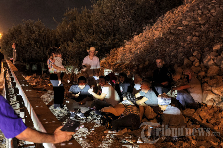 Paniknya Warga Israel saat Digempur Ratusan Rudal Balistik Iran