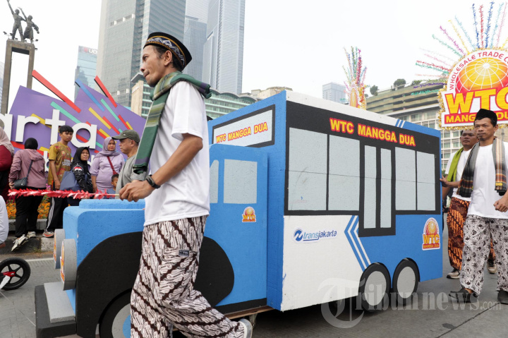 Pawai Budaya Peringati HUT ke-499 DKI Jakarta